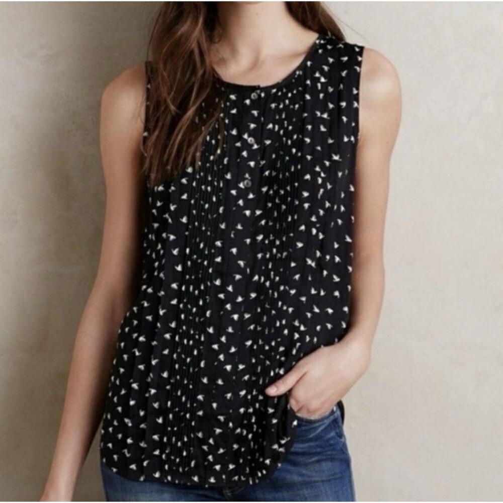 Dolan Left Coast Collection Blouse Size Medium Sleeveless Pintuck Black White